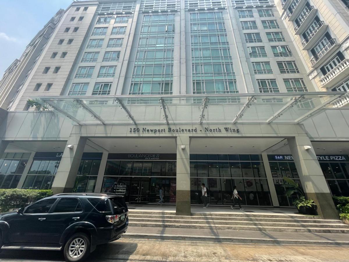 4J North Wing - 150 Newport Boulevard, Near Terminal3 Airport 마닐라 외부 사진
